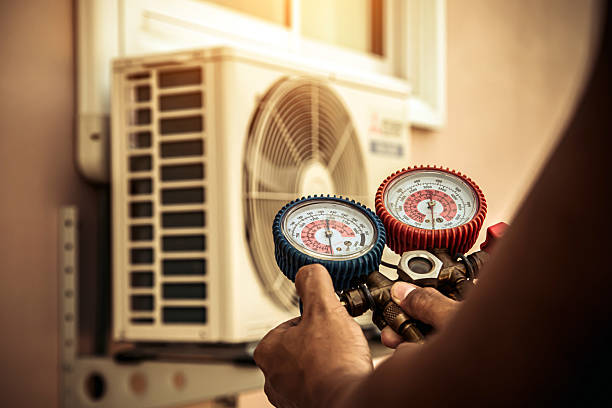 Professional Ac Installation technician working in Peapack, NJ